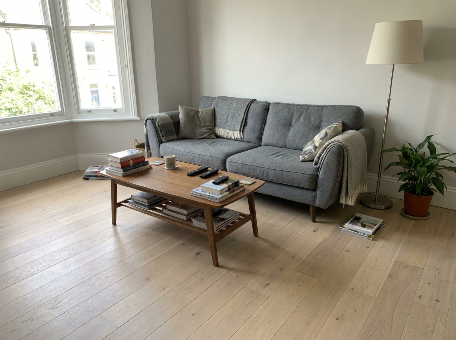 Rugs & Carpets: the same room before and after the render, before