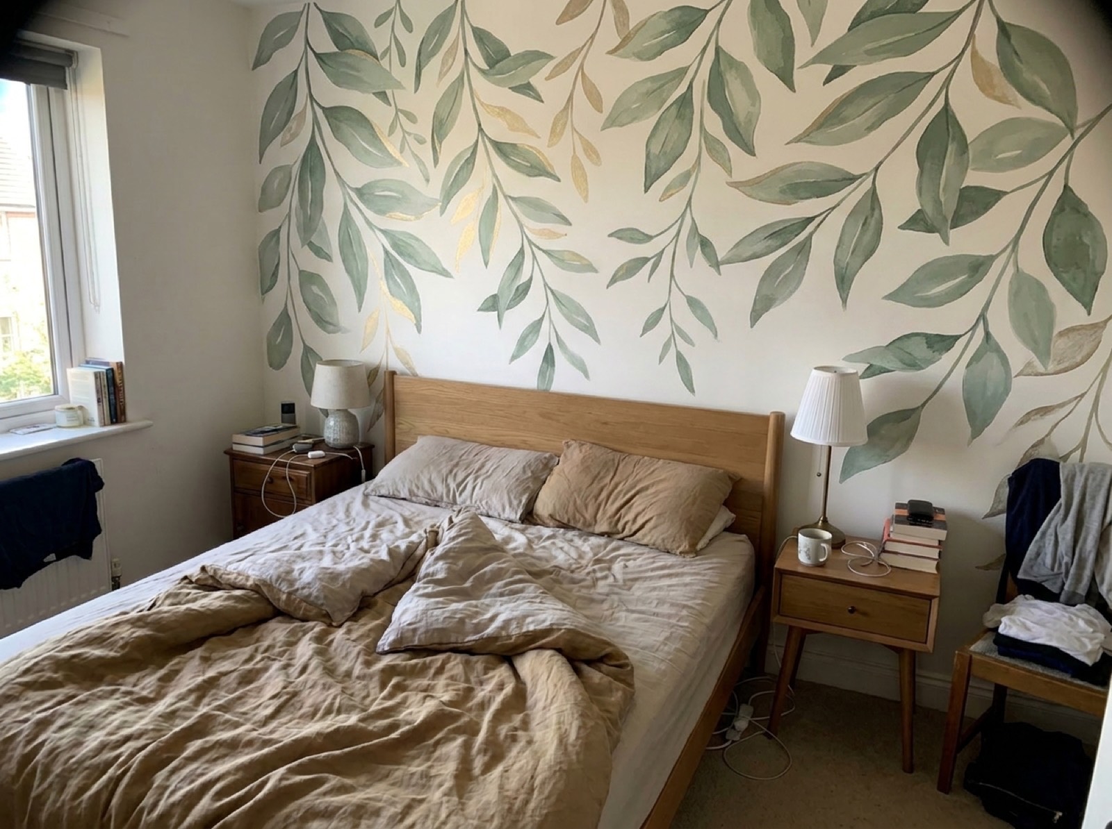 Wallpaper & Murals: the same room before and after the render, after